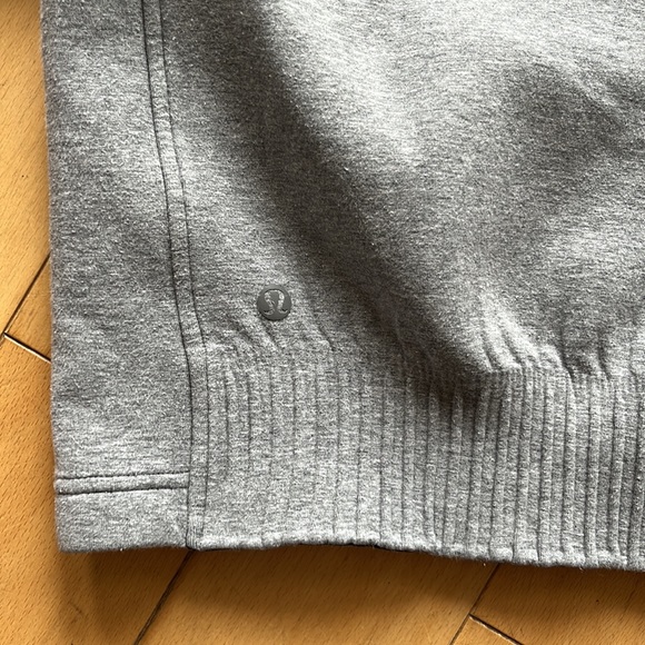 Lululemon Cropped Short Sleeve Size 6 - Picture 11 of 11